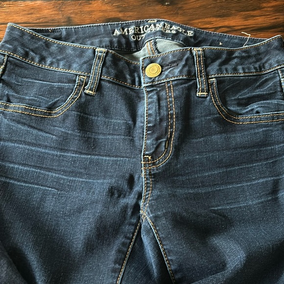American Eagle Women's Low Rise Jegging Super Stretch Dark Denim size 4 - Picture 3 of 8
